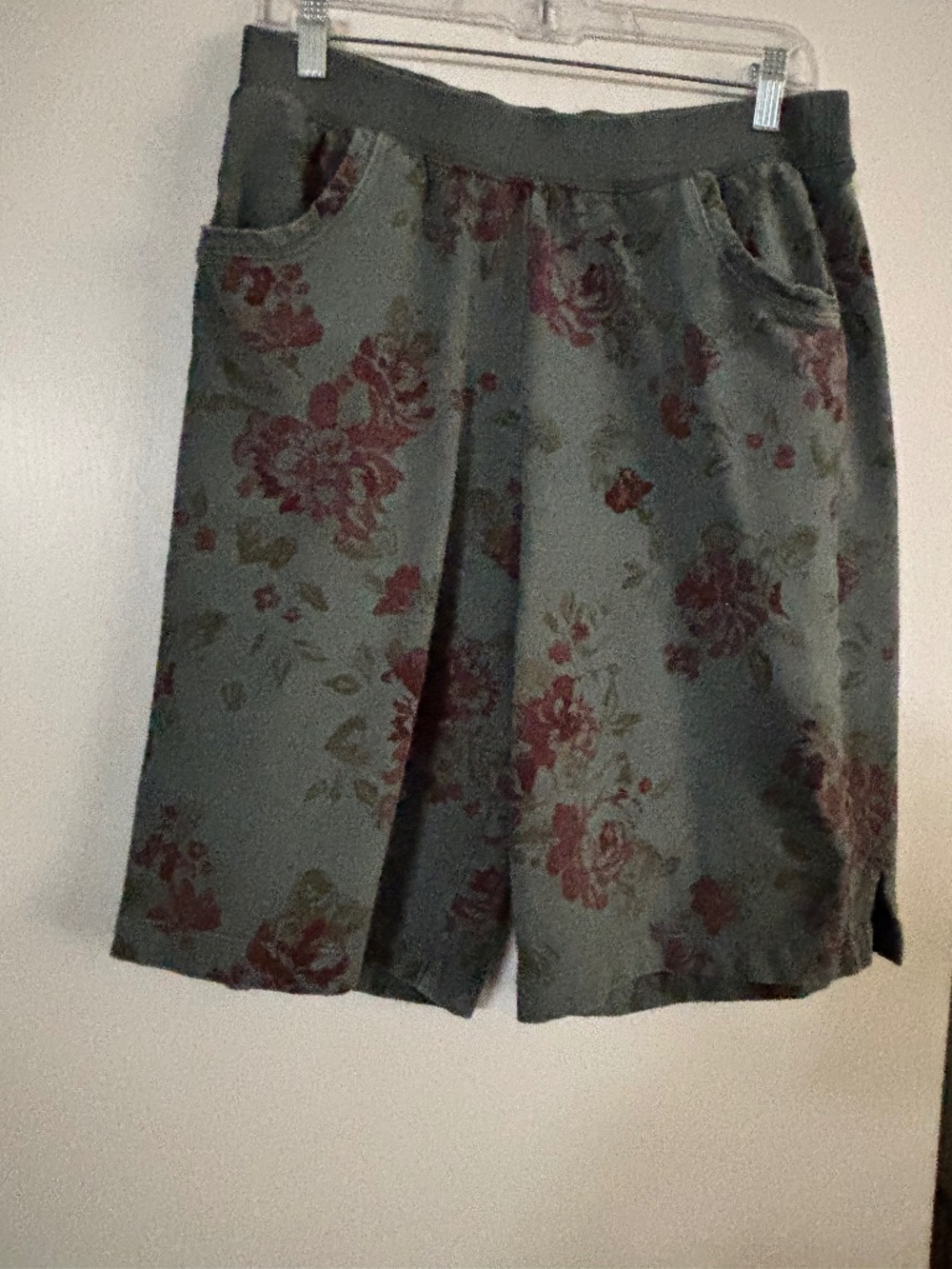 Long flowered shorts